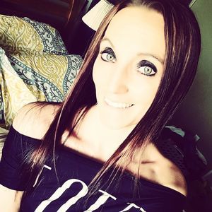 Meet your Posher, Traci